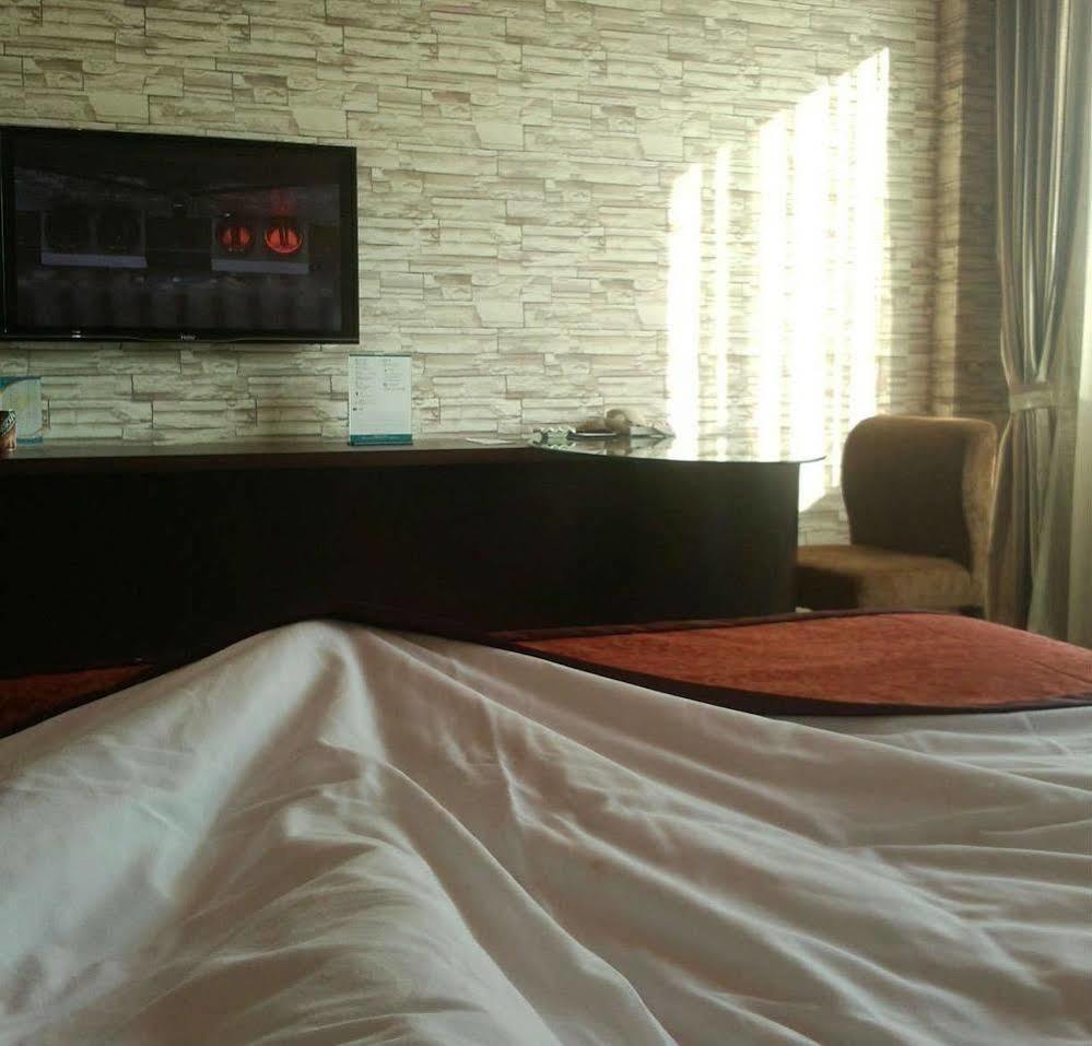 Qingdao Hengxing Hotel Esterno foto